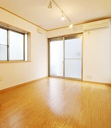 ル・シエル 2階ワンルームのリビング/ダイニング