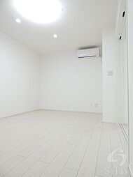 阪急神戸本線 塚口駅 徒歩13分の賃貸アパート 2階1LDKのリビング/ダイニング