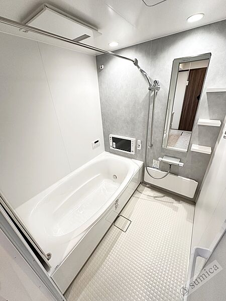画像24:浴室テレビ・1坪サイズの大きいバスルーム♪