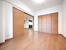 アーバンパーク六町 1階1LDKのリビング/ダイニング