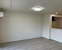 リエージュ 303 3階2LDKのリビング/ダイニング