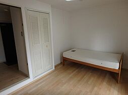 Ｑｕｅｅｎｓ Ａｃａｄｅｍｉａ 2階1Kのリビング/ダイニング