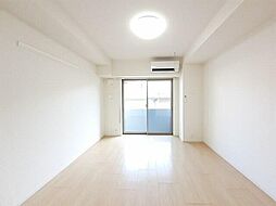 インテレクト 1階1Kのリビング/ダイニング