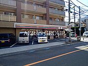 セブン-イレブン 世田谷代田1丁目店 284m