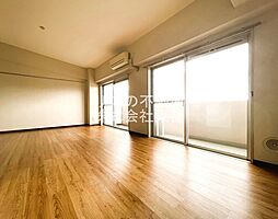 バードタウン7番館 5階3LDKのリビング/ダイニング