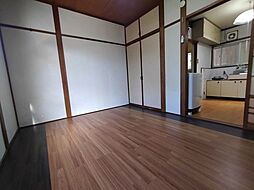 居間