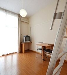 レオパレスＭＫ 2階1Kのリビング/ダイニング