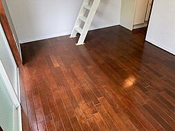 フォーレストI 1階ワンルームのリビング/ダイニング