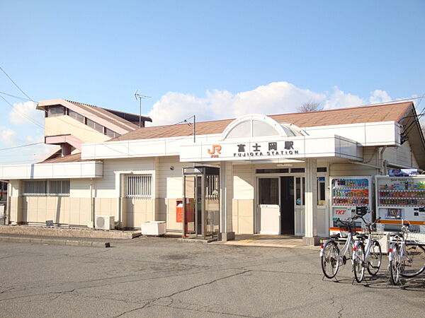 画像8:富士岡駅(JR 御殿場線) 489m
