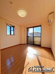 ゼン・アムール 2階1Kのリビング/ダイニング