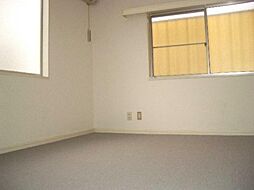 プラザ ドゥ モルト 2階ワンルームのリビング/ダイニング