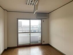 ？3パークハウス 2階1Kのリビング/ダイニング