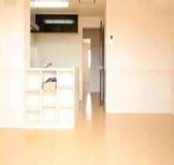 ジュネス 2階1LDKのリビング/ダイニング