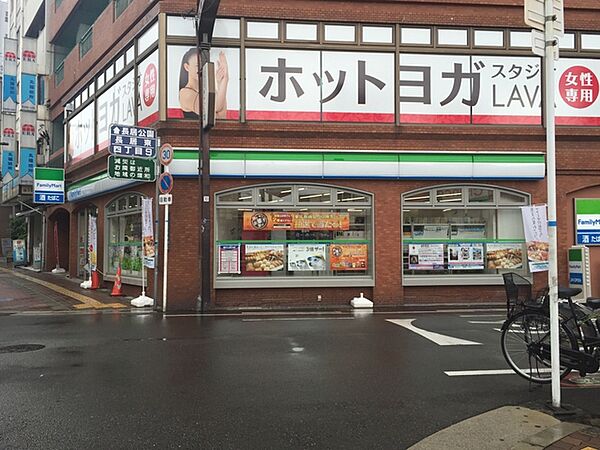 画像21:ファミリーマート長居駅西店 437m