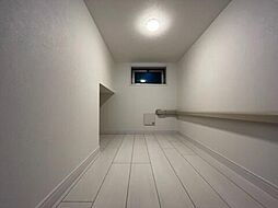 サークルハウス B棟 1階ワンルームのリビング/ダイニング