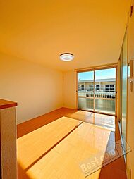 タウンハイツ葵 2階1LDKのリビング/ダイニング