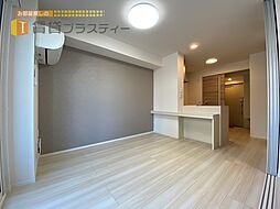 東京メトロ東西線 浦安駅 徒歩18分の賃貸アパート 3階1LDKのリビング/ダイニング