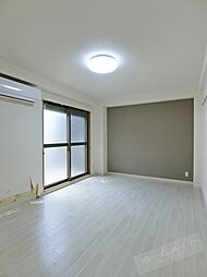 グランブルー 1階1Kのリビング/ダイニング