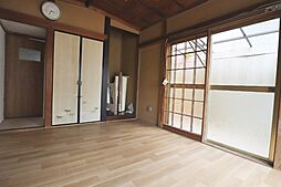 居間