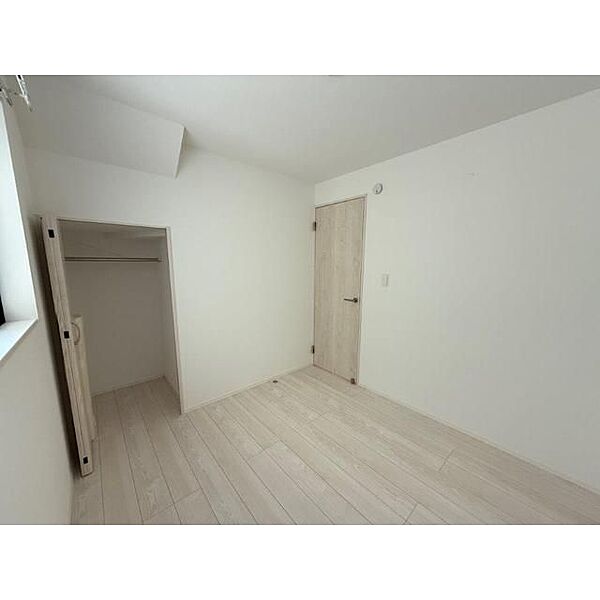 detached 東京都八王子市子安町２丁目35-14

地図を見る