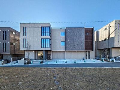 外観：積水ハウス施工賃貸住宅シャーメゾン。