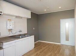 ピオスハイツKANBE 201 2階2DKのリビング/ダイニング