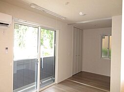 アンジュール高島平I 1階1DKのリビング/ダイニング