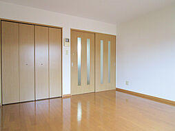 スターブルシェーヌ 106 1階1Kのリビング/ダイニング