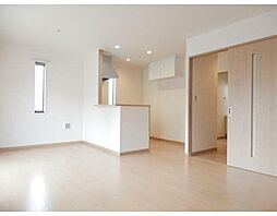 坂戸市関間戸建貸家Ａ 3LDKのリビング/ダイニング