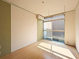 ハイツ登戸 1階1Kのリビング/ダイニング