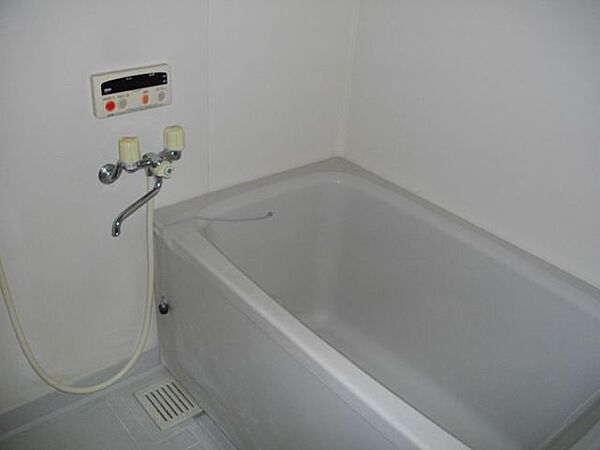 画像10:ユニットバス浴槽