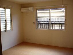 レグルス 1階1LDKのリビング/ダイニング