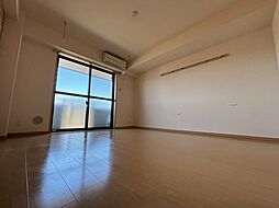 ラ・プランタン 101 1階1Kのリビング/ダイニング