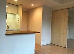 プライマル三軒茶屋 2階1LDKのリビング/ダイニング