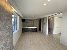 リズム・クチーレ 102 1階3LDKのリビング/ダイニング