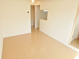 コリーヌ・Ｍ 204 2階1LDKのリビング/ダイニング