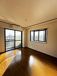 完倉マンション 3階2DKのリビング/ダイニング