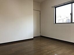 グランドマザー 3階1Kのリビング/ダイニング