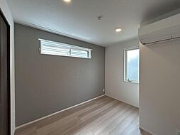 セレスティア西綾瀬 2階2LDKのリビング/ダイニング