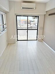 サンロイヤルレジデンスII 2階ワンルームのリビング/ダイニング