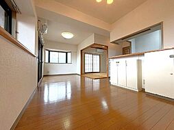 ダイアパレス浦安 707 7階3LDKのリビング/ダイニング