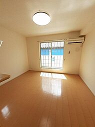 アロッジオ ヴィオラ 2階1LDKのリビング/ダイニング