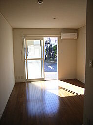 ファインクレストA 204 2階1Kのリビング/ダイニング