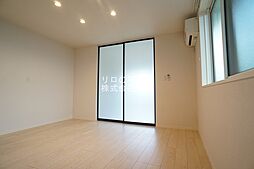 いずみハイム 101 1階1LDKのリビング/ダイニング