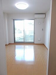 バルビゾンI 2階1Kのリビング/ダイニング