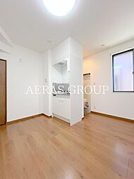 Platanus Court 1階ワンルームのリビング/ダイニング