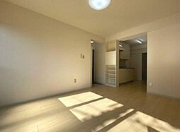 西武新宿線 都立家政駅 徒歩3分の賃貸マンション 3階1LDKのリビング/ダイニング