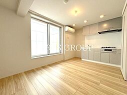 メゾンドエム初台 402 4階1LDKのリビング/ダイニング