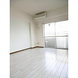 エレガンス綾瀬6 5階ワンルームのリビング/ダイニング