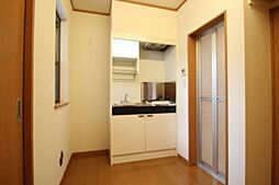 ロエベIII 1階1Kのリビング/ダイニング